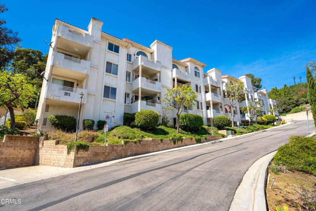 Camarillo, CA 93010,2913 Antonio DR #204