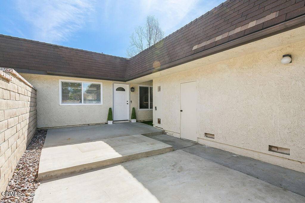 Camarillo, CA 93010,408 Escondido CT