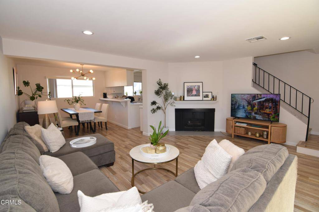 Tarzana, CA 91356,18550 Hatteras ST #73
