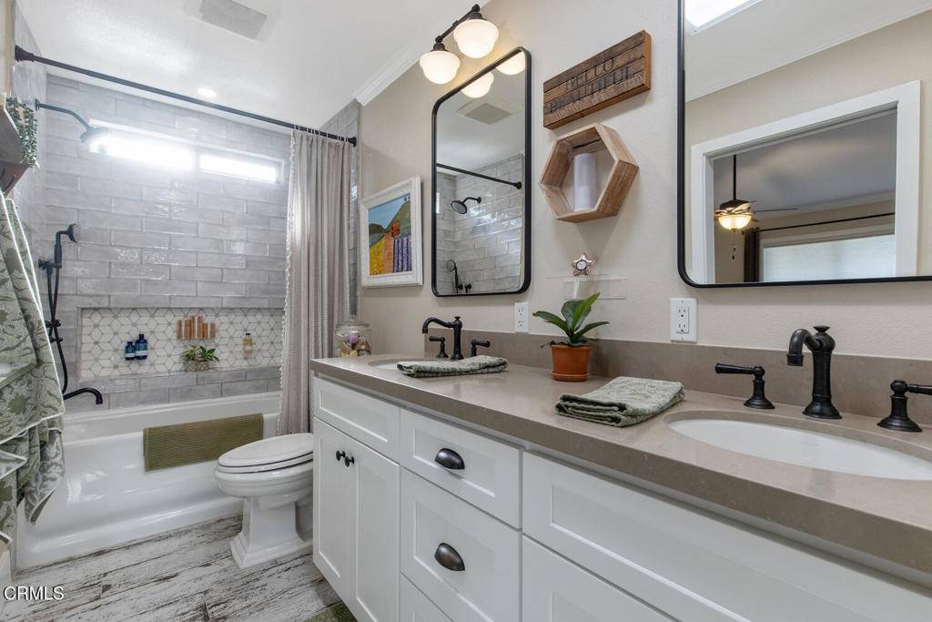 Camarillo, CA 93012,42113 Village 42