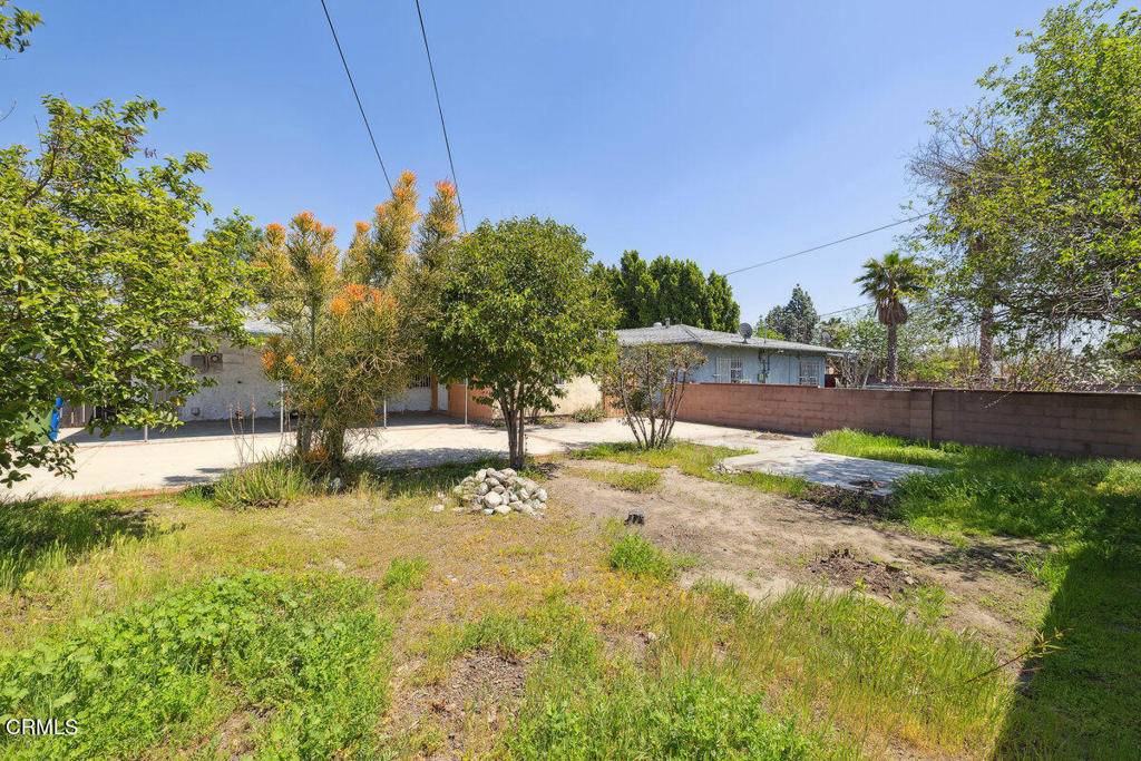 Pacoima, CA 91331,11211 De Haven AVE