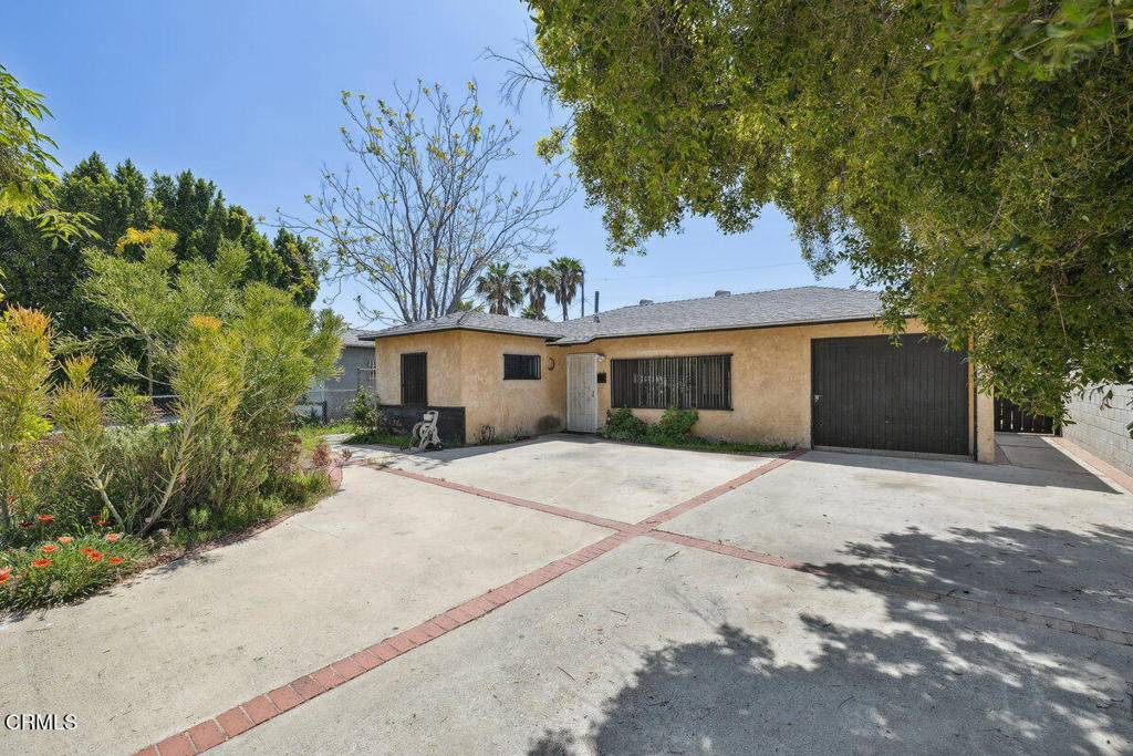 Pacoima, CA 91331,11211 De Haven AVE