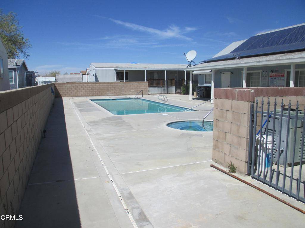 Rosamond, CA 93560,2005 Markey WAY #16