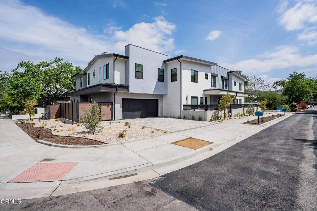 Thousand Oaks, CA 91362,2821 Los Robles RD