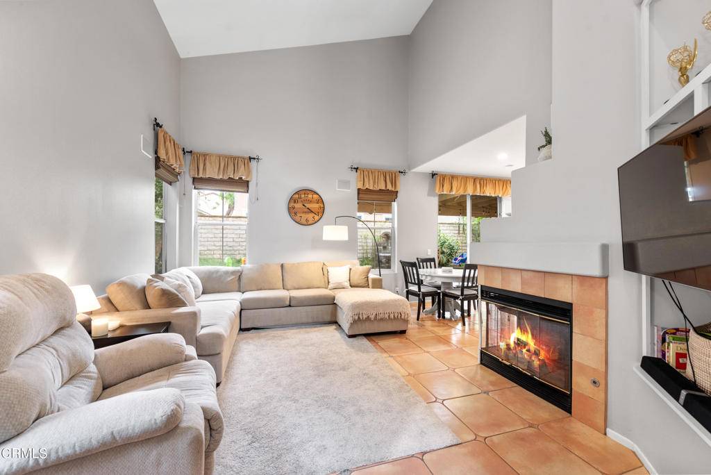 Camarillo, CA 93010,2576 Villamonte CT