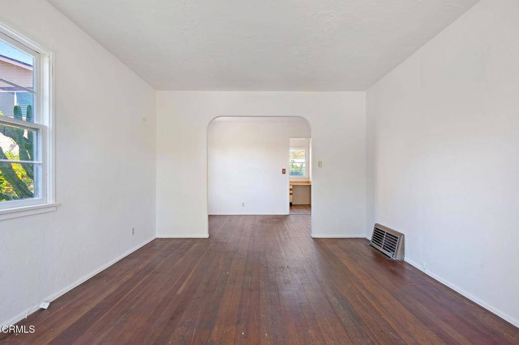 Goleta, CA 93117,5730 Gato AVE
