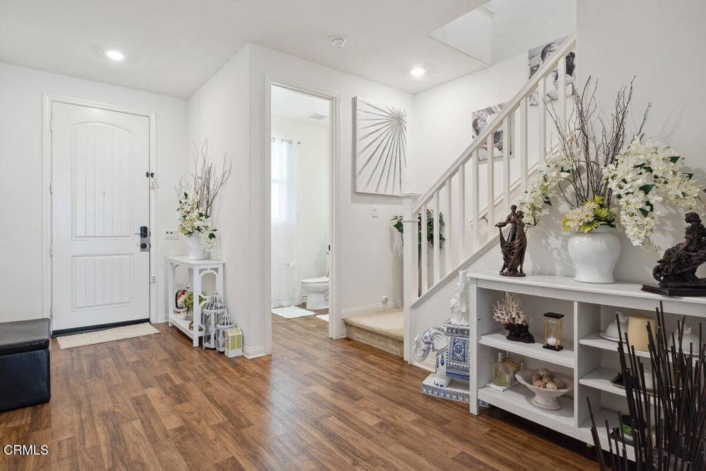 Santa Paula, CA 93060,420 Celebration LN