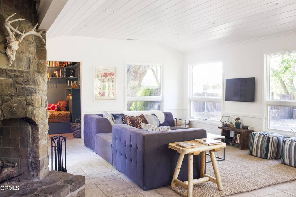 Ojai, CA 93023,4222 Thacher RD