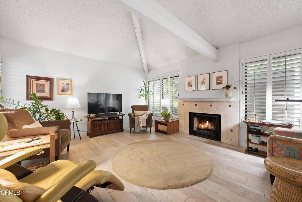 Camarillo, CA 93010,2250 Placita San Dimas