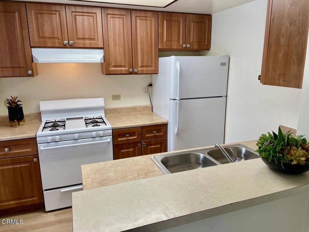 Santa Paula, CA 93060,234 S Steckel DR