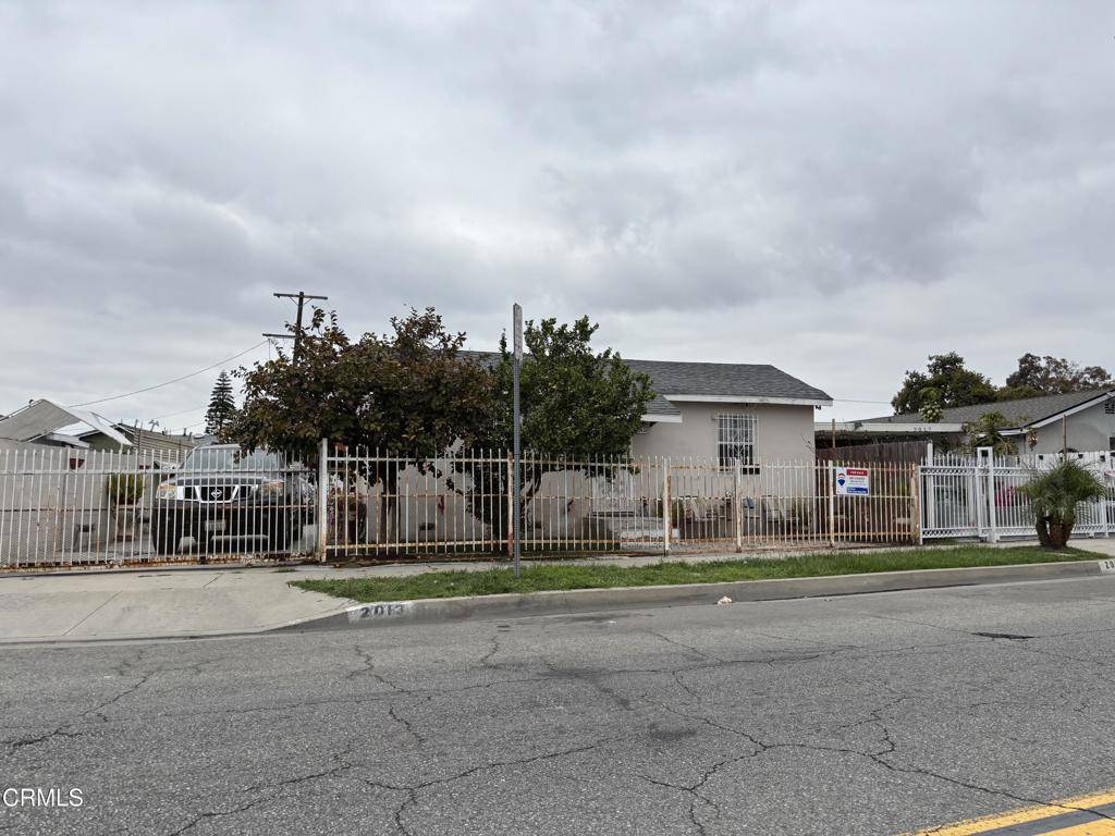 Compton, CA 90222,2013 E Stockwell ST