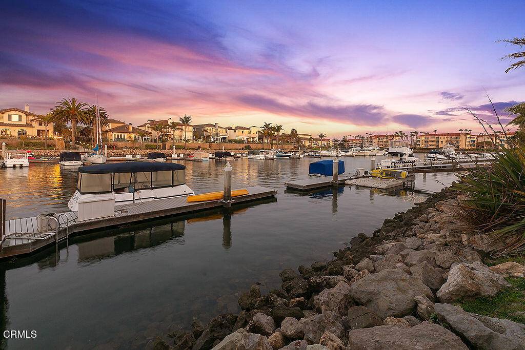 Oxnard, CA 93035,1464 Twin Tides PL