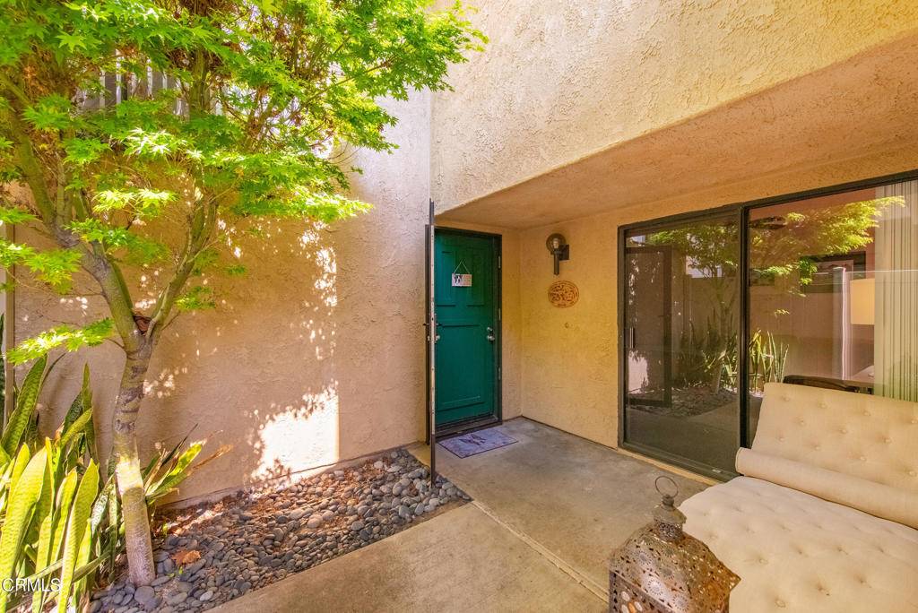 Ventura, CA 93003,926 Sandberg LN