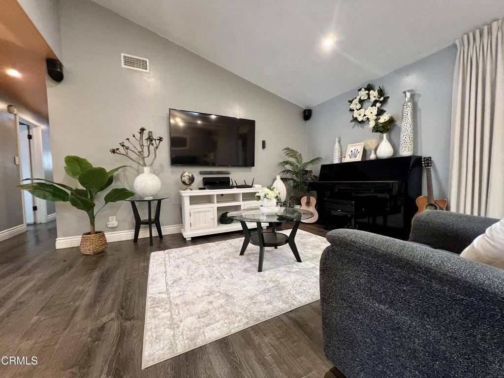 Granada Hills, CA 91344,16041 Jersey ST