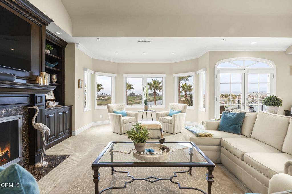 Oxnard, CA 93035,1712 Emerald Isle WAY