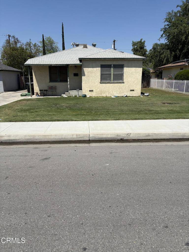 Bakersfield, CA 93304,2208 Bank ST
