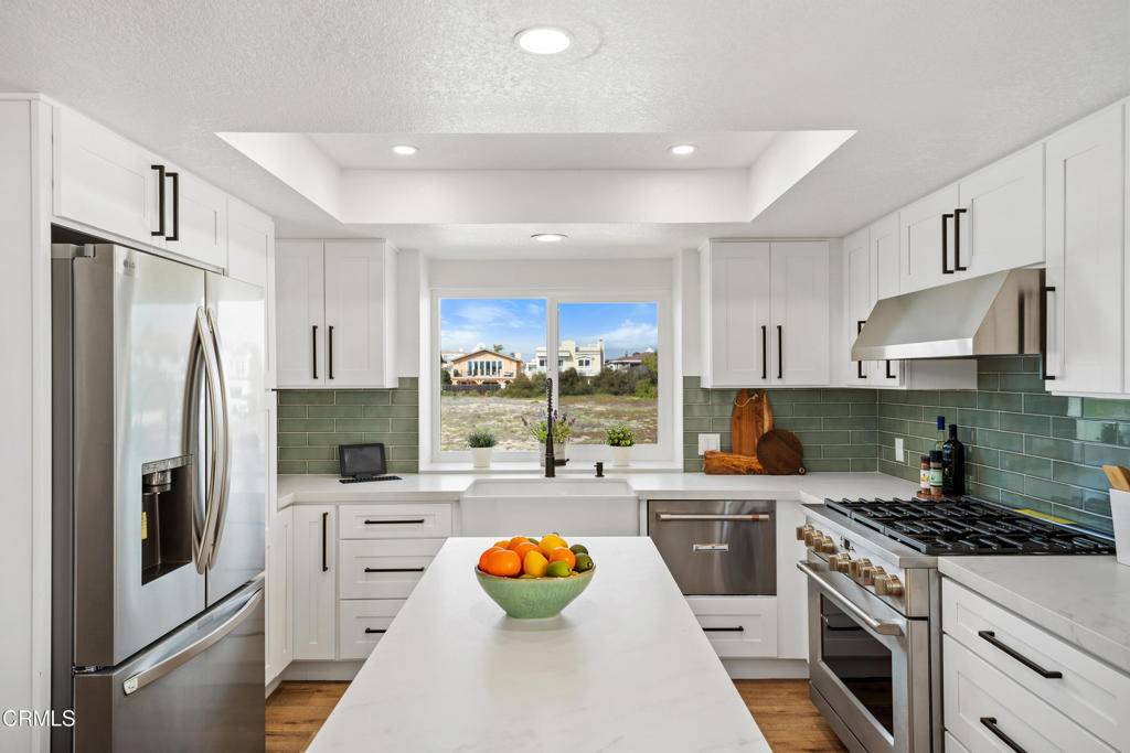 Oxnard, CA 93035,5304 Whitecap ST