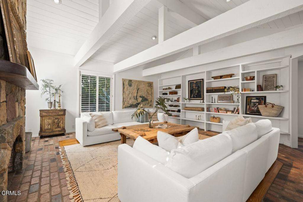 Ojai, CA 93023,4158 Grand AVE