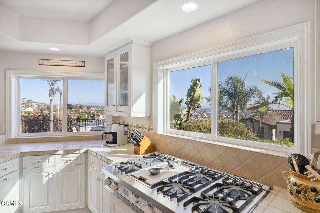 Ventura, CA 93001,307 Artemesia AVE