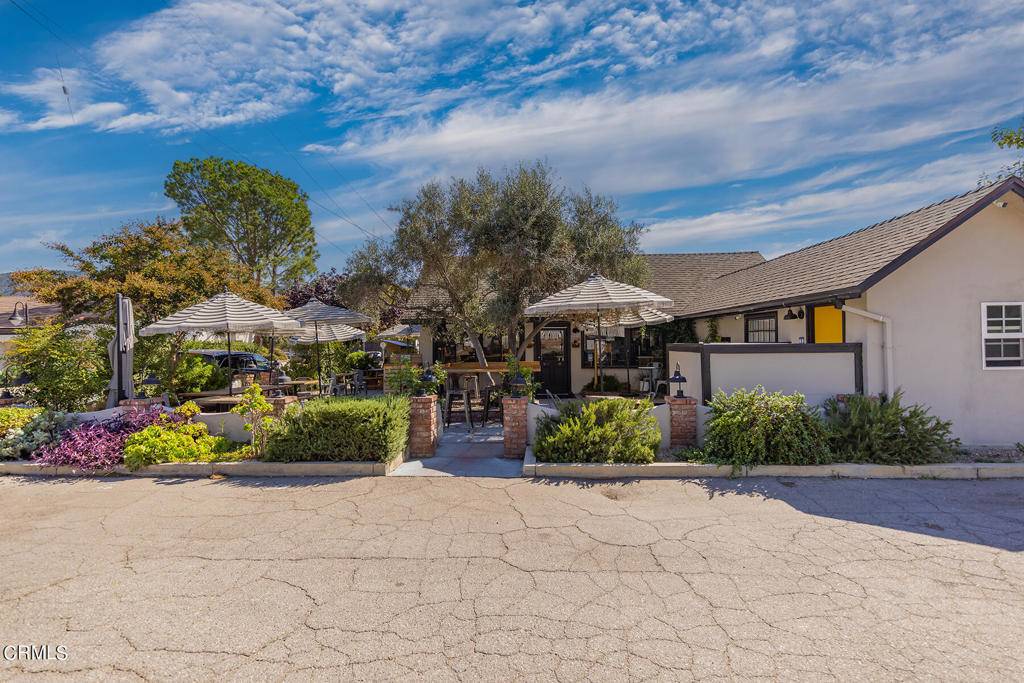 Ojai, CA 93023,205 209 N Signal ST