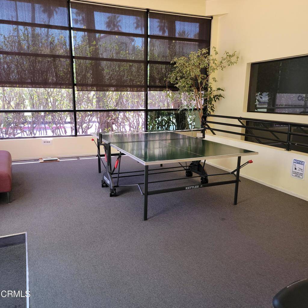 Oxnard, CA 93035,2323 Martinique LN