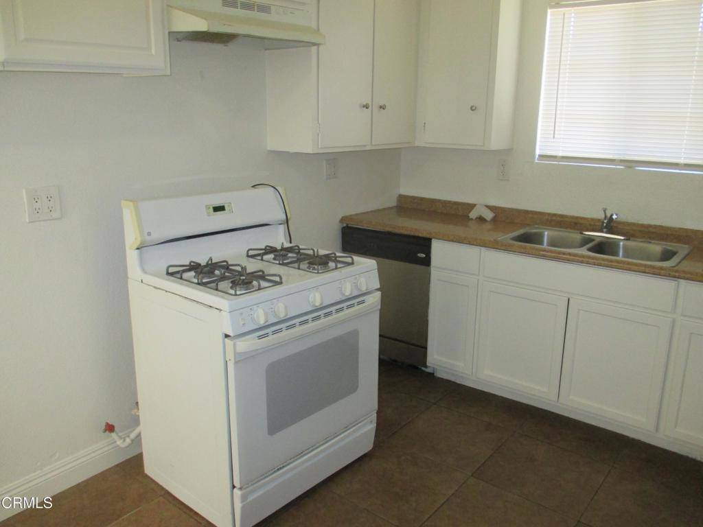 Lancaster, CA 93535,44104 Carolside AVE