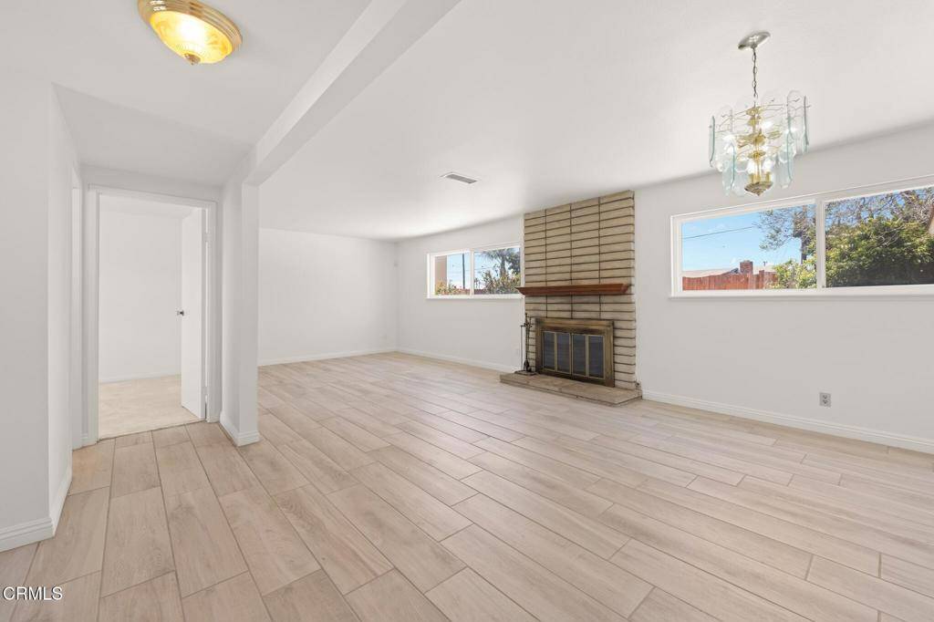 Ventura, CA 93004,867 Elko AVE