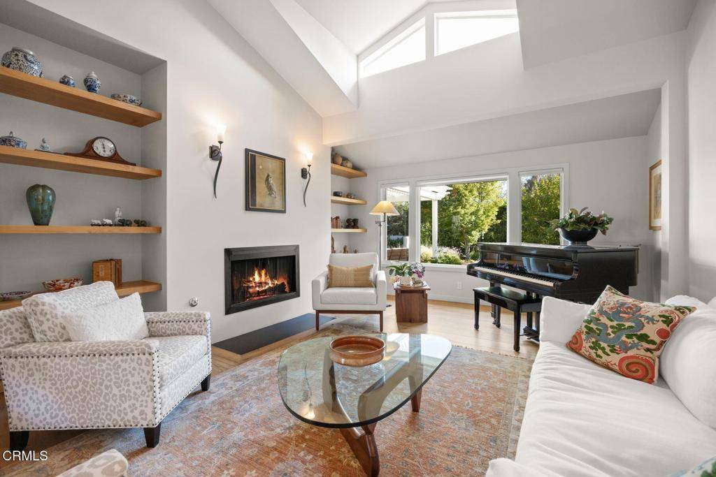 Oak View, CA 93022,10929 Encino DR