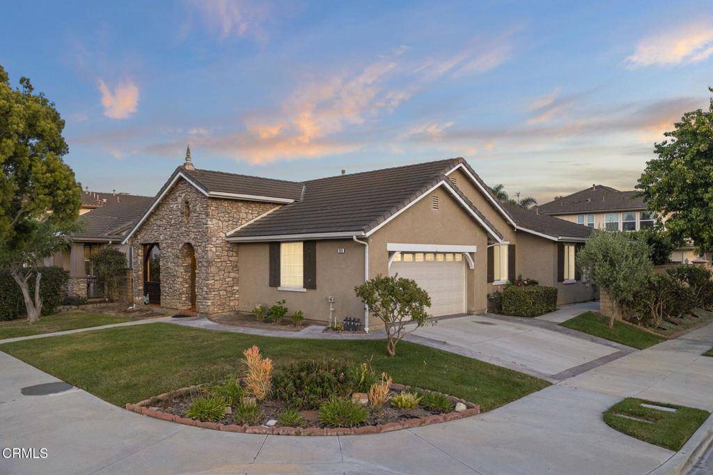 Camarillo, CA 93012,3806 Golden Pond DR