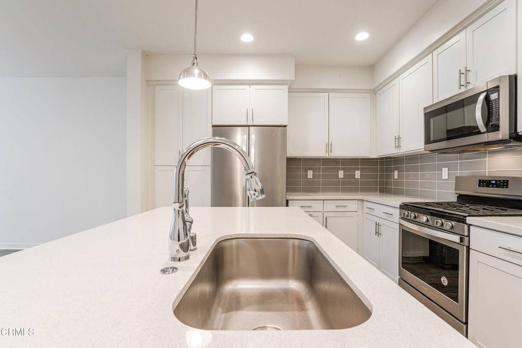 101 Red Brick DR #2 Simi Valley, CA 93065