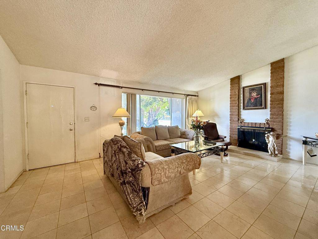 Oxnard, CA 93036,1431 Holly AVE