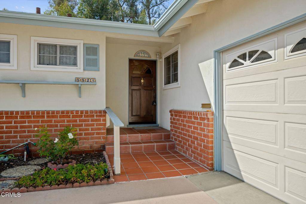 Ventura, CA 93003,5521 N Bryn Mawr ST