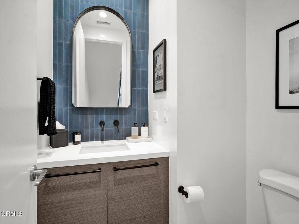Valley Glen, CA 91401,5662 Hazeltine AVE