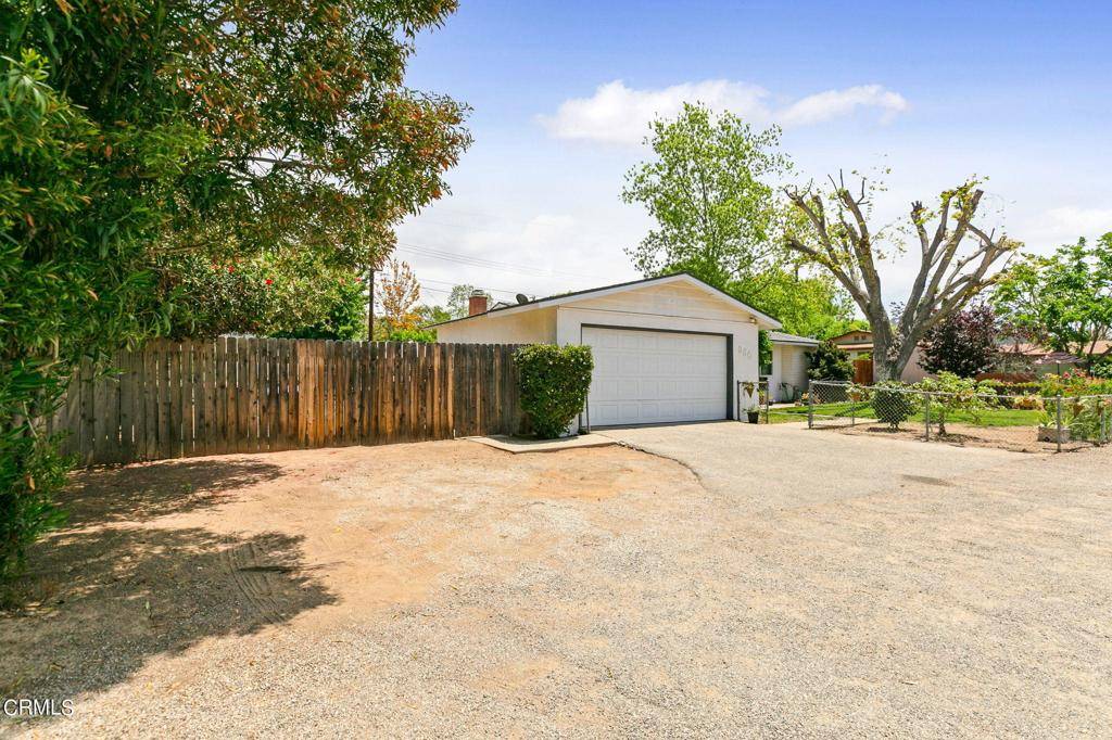 Oak View, CA 93022,980 Larmier AVE