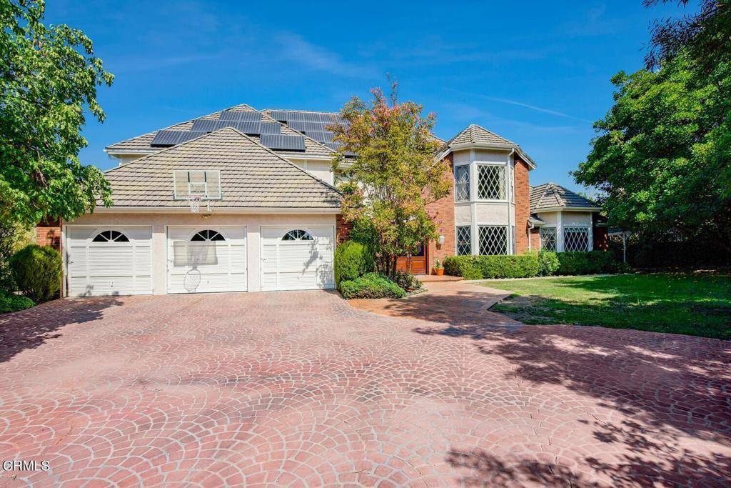 Agoura Hills, CA 91301,29325 Castlehill DR