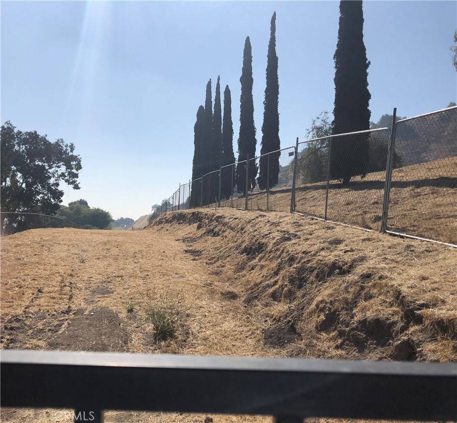 San Dimas, CA 91773,100 Rawlinsdale LN