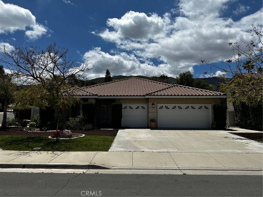 Corona, CA 92883,13117 Bay Meadows CT