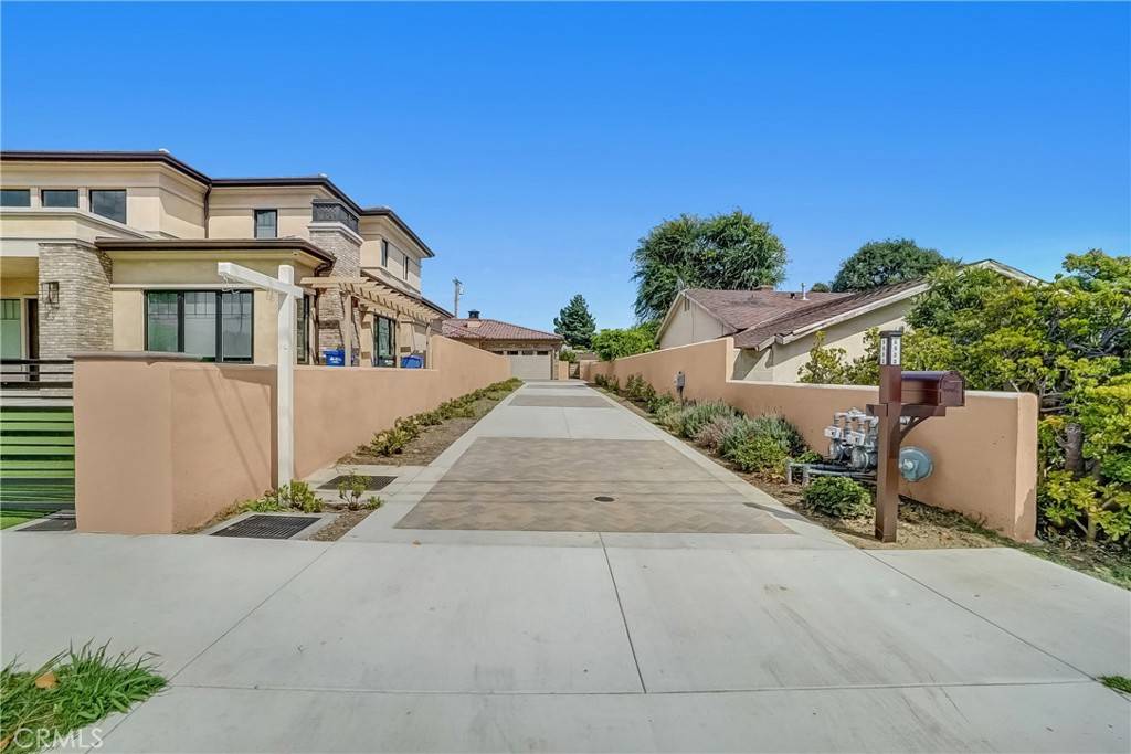 Temple City, CA 91780,5522 Alessandro Ave