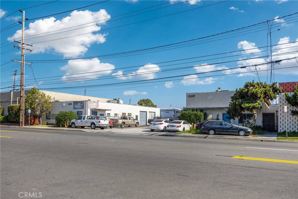 Santa Fe Springs, CA 90670,12637 Los Nietos RD