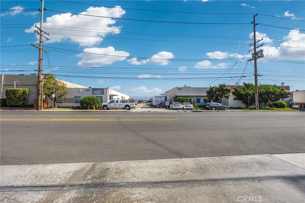 Santa Fe Springs, CA 90670,12637 Los Nietos RD