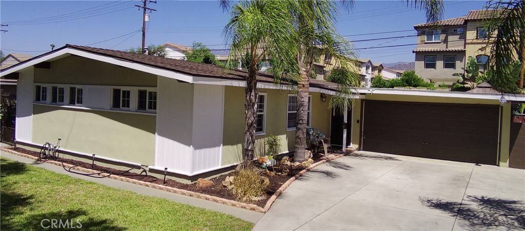 Azusa, CA 91702,821 E Haltern ST