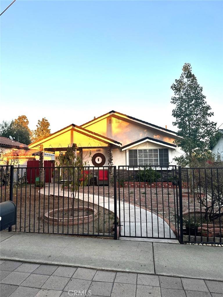 Upland, CA 91786,1180 5th AVE