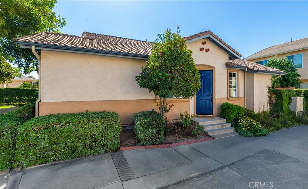 Riverside, CA 92505,4422 Lakeview CT