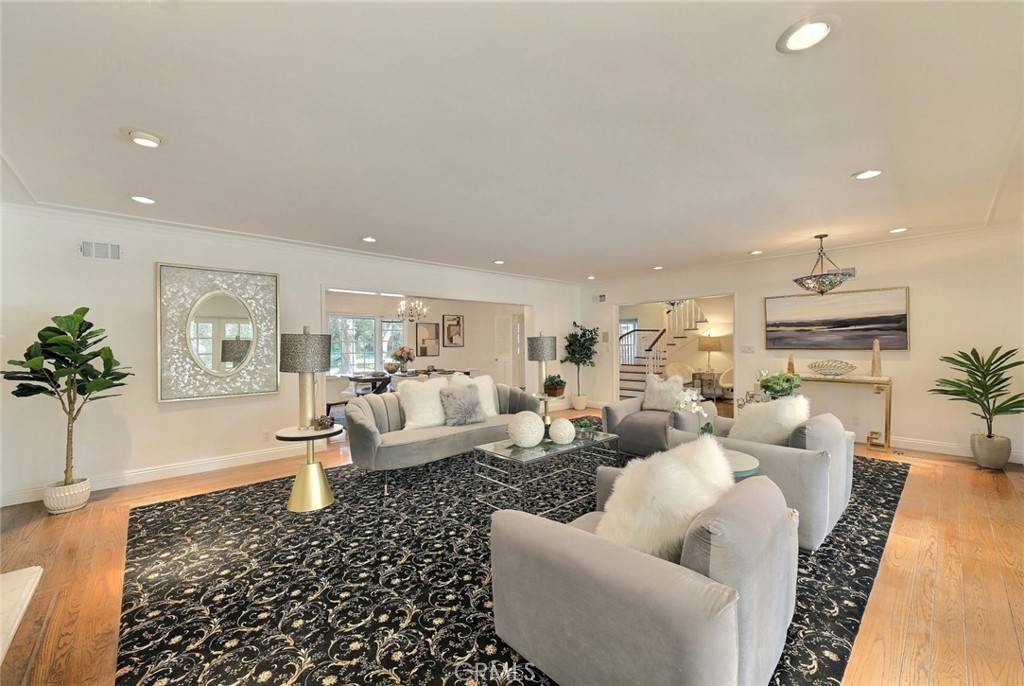 Arcadia, CA 91006,1141 Rodeo RD