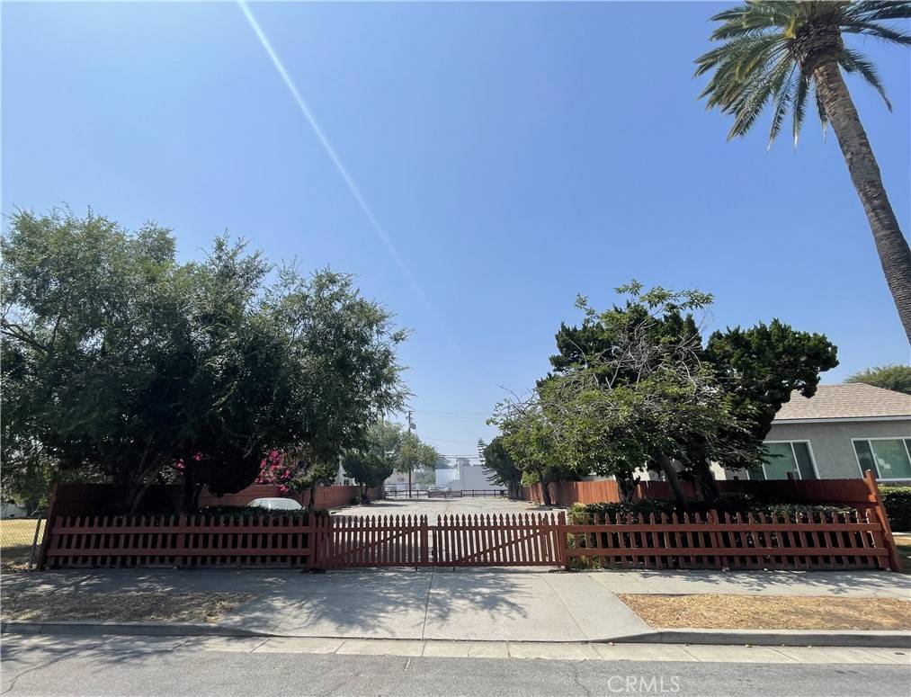 Covina, CA 91723,244 E College ST