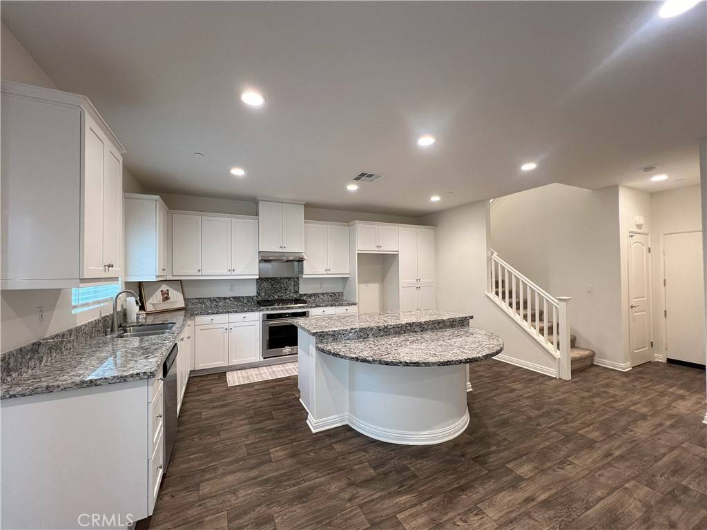 Fontana, CA 92336,7226 Crescendo LN