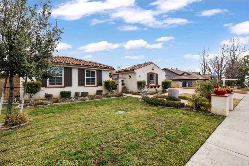 Rancho Cucamonga, CA 91739,6583 Brownstone Place