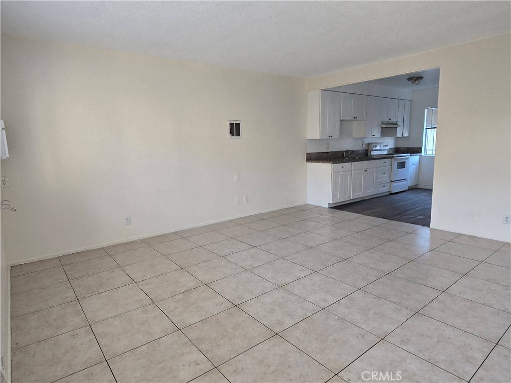 Long Beach, CA 90806,1815 Locust AVE #1