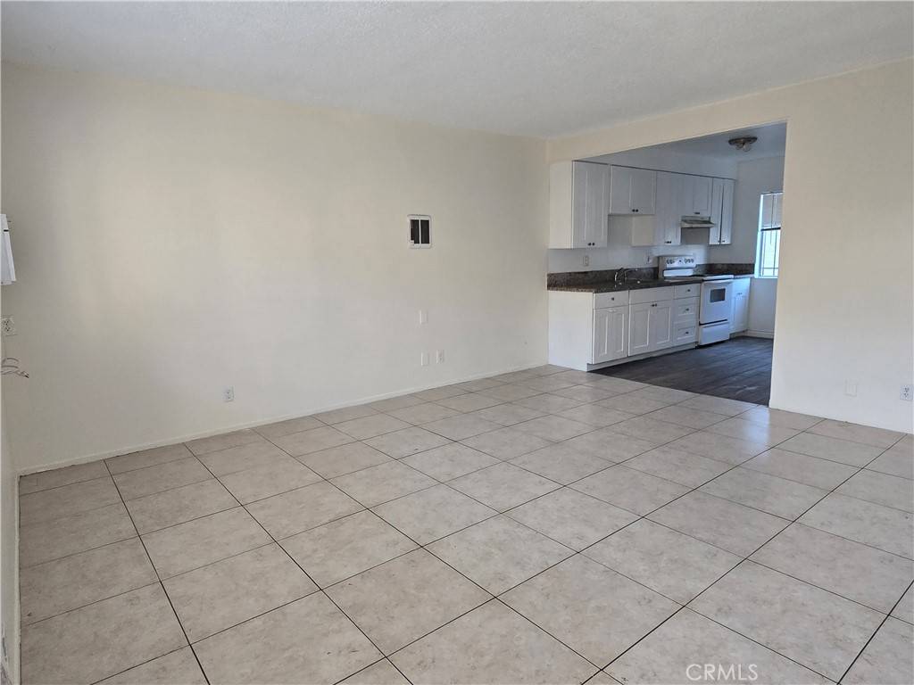 Long Beach, CA 90806,1815 Locust AVE #1