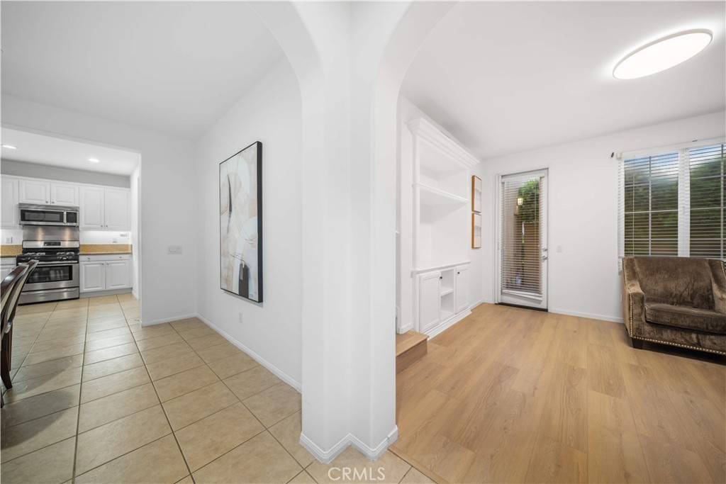 102 Chantilly Irvine, CA 92620